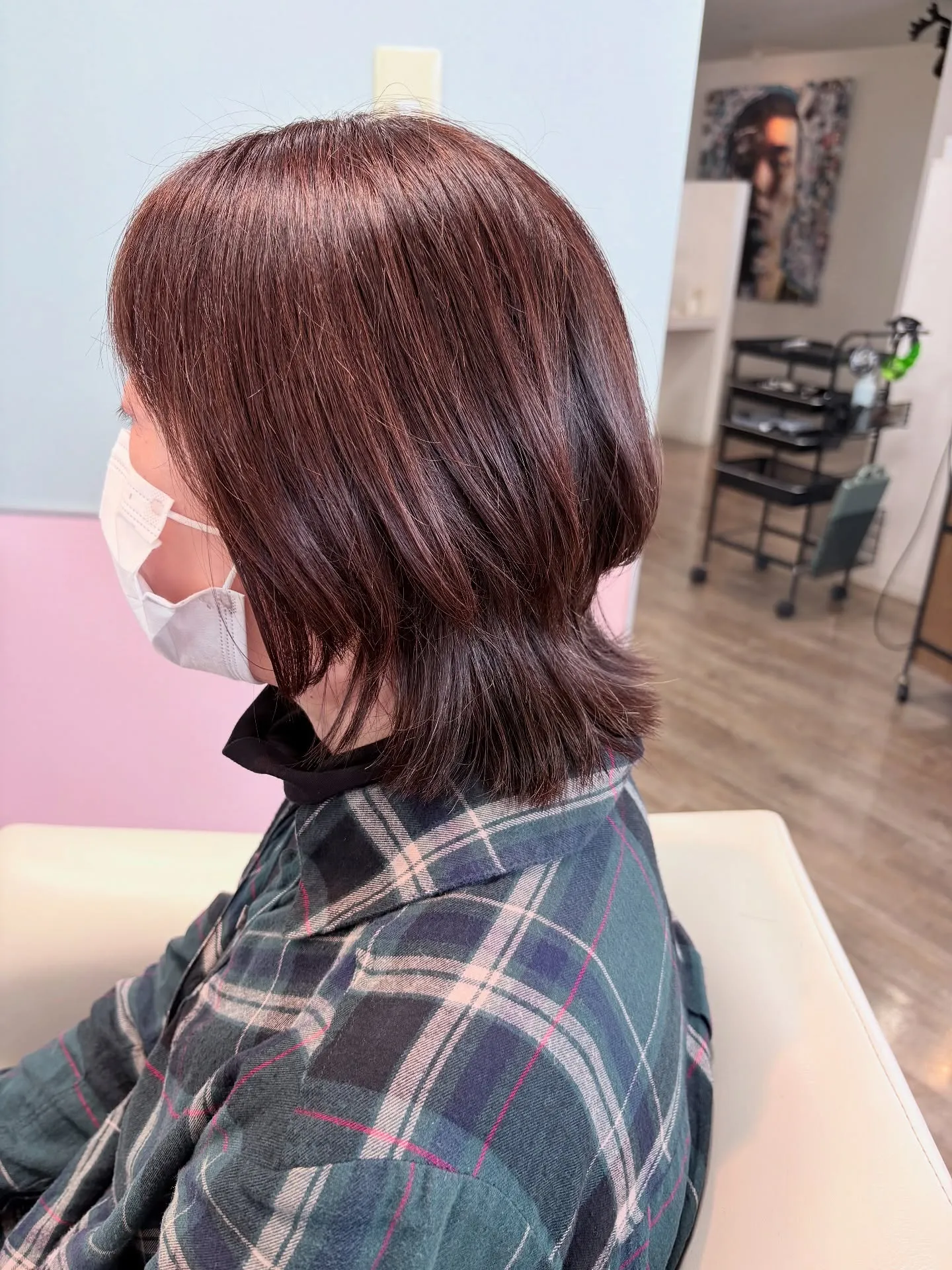 こちらのお客様は、以前は白髪染めのみで染めていましたが、今は...