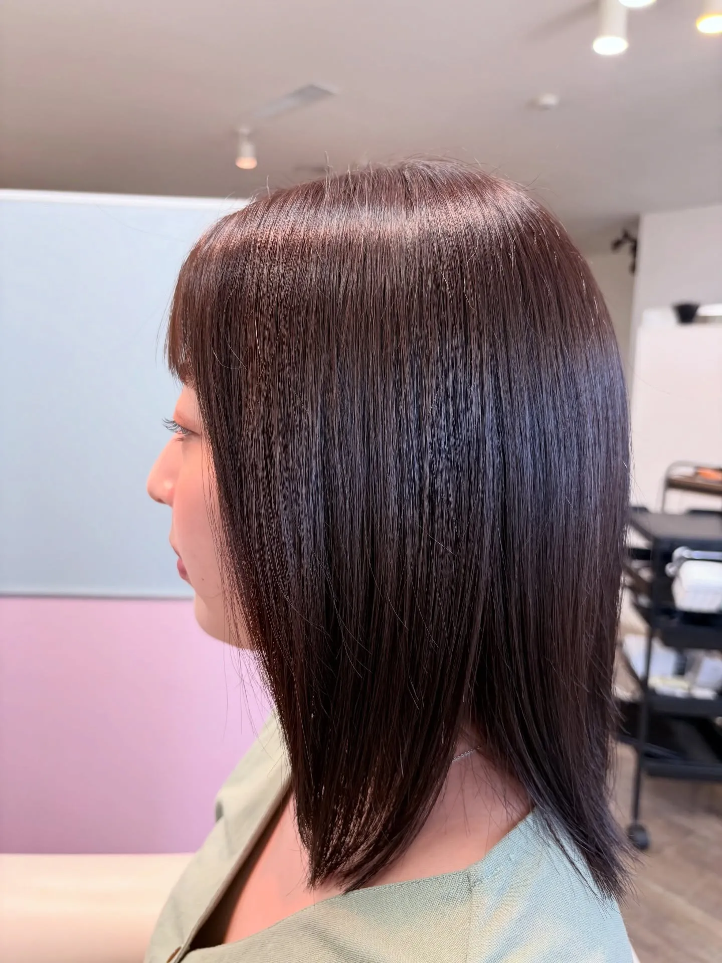 他店では梳かれすぎて、癖が暴れて大変でした。